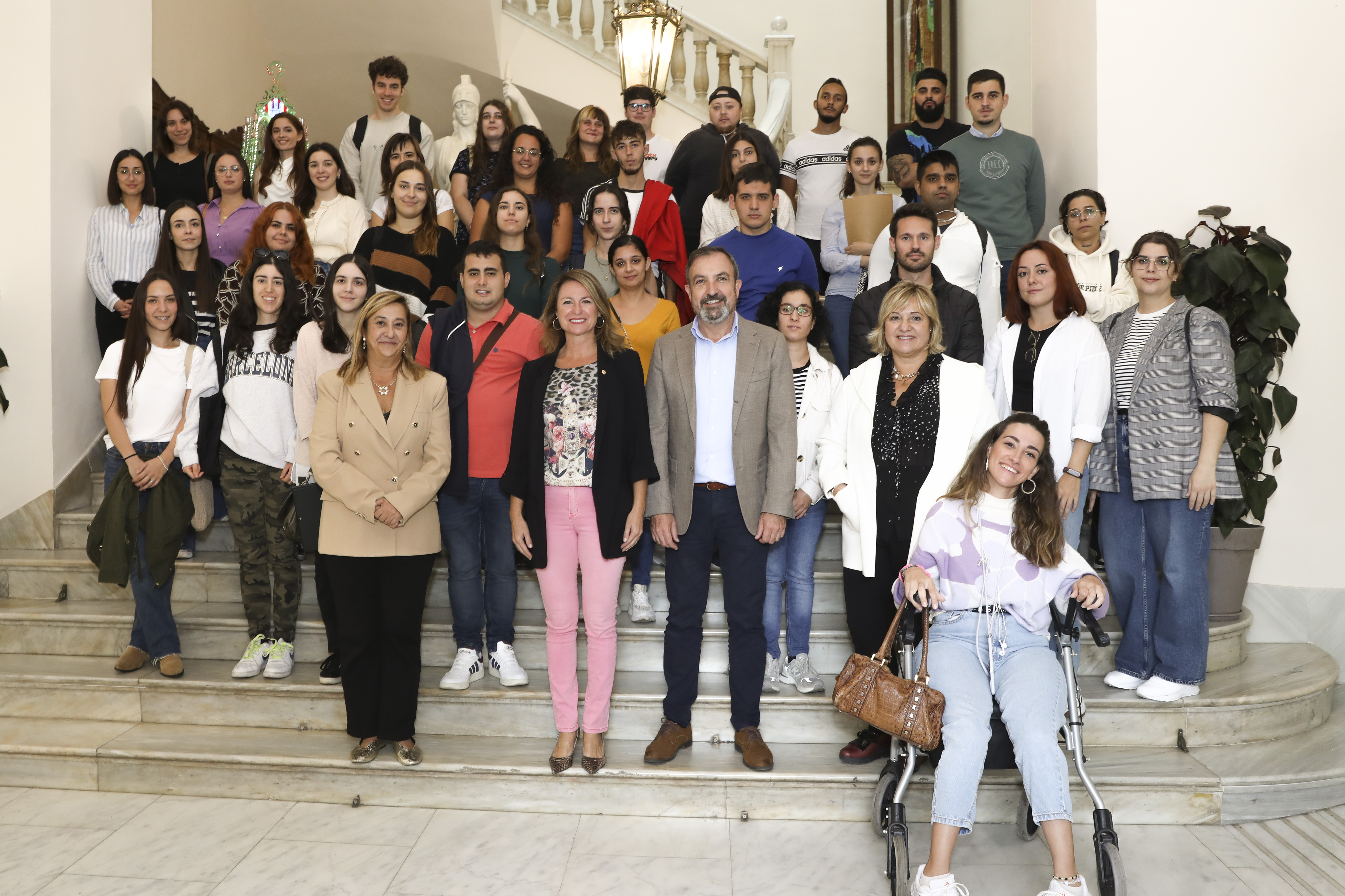 La alcaldesa de Castellón da la bienvenida a 37 trabajadores de un nuevo Plan de Empleo