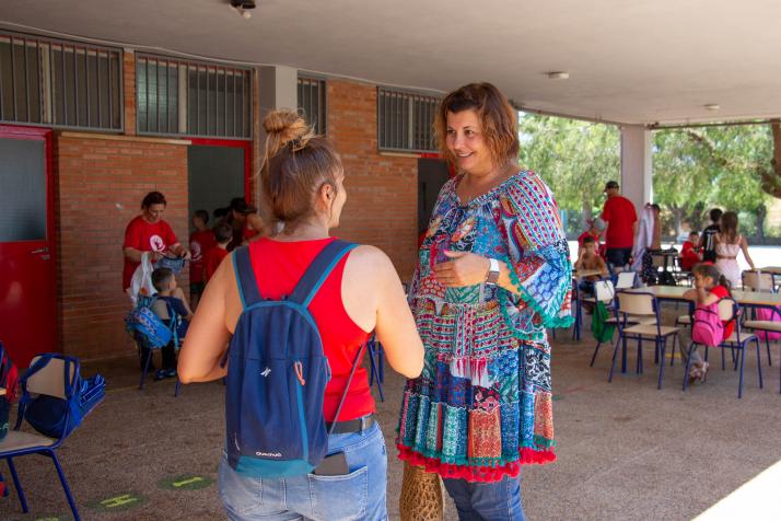 09-07-22 Puerta visita Escuelas de Verano Fundacion PUNJAB.jpg