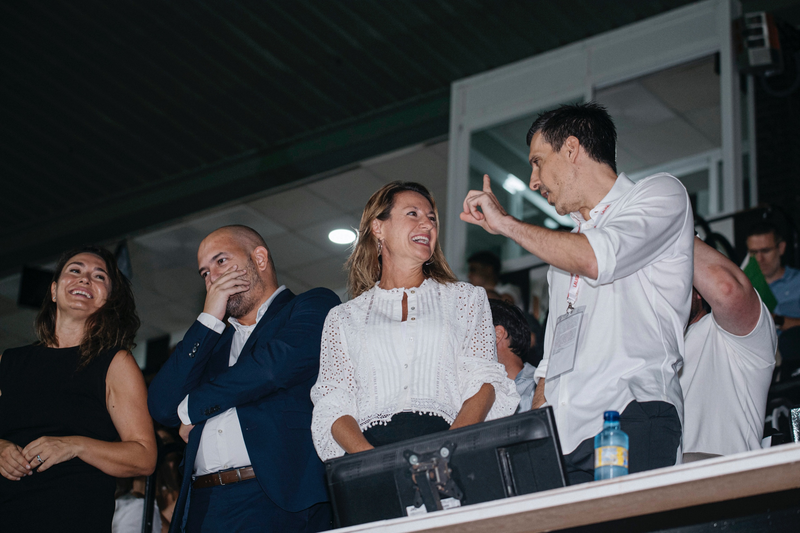 Begoña Carrasco asiste en el Estadio Skyfi Castalia al estreno del CD Castellón en su regreso al fútbol profesional de la Liga Hypermotion