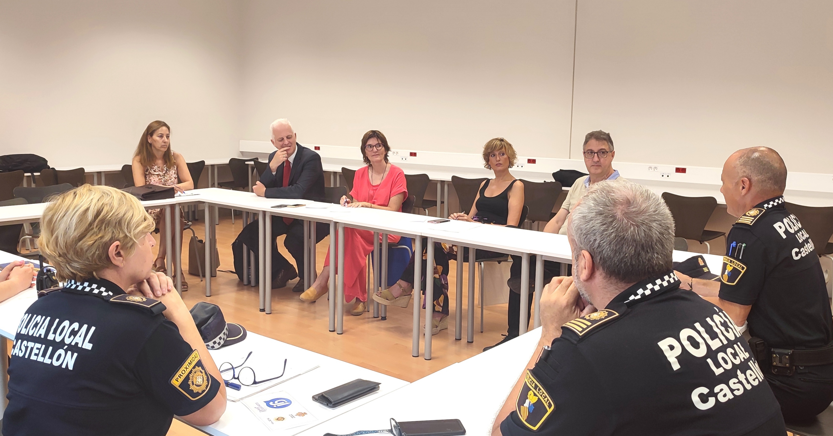 21-06-22 Castelló y Logroño intercambian experiencias en materia de igualdad y seguridad ciudadana.jpg