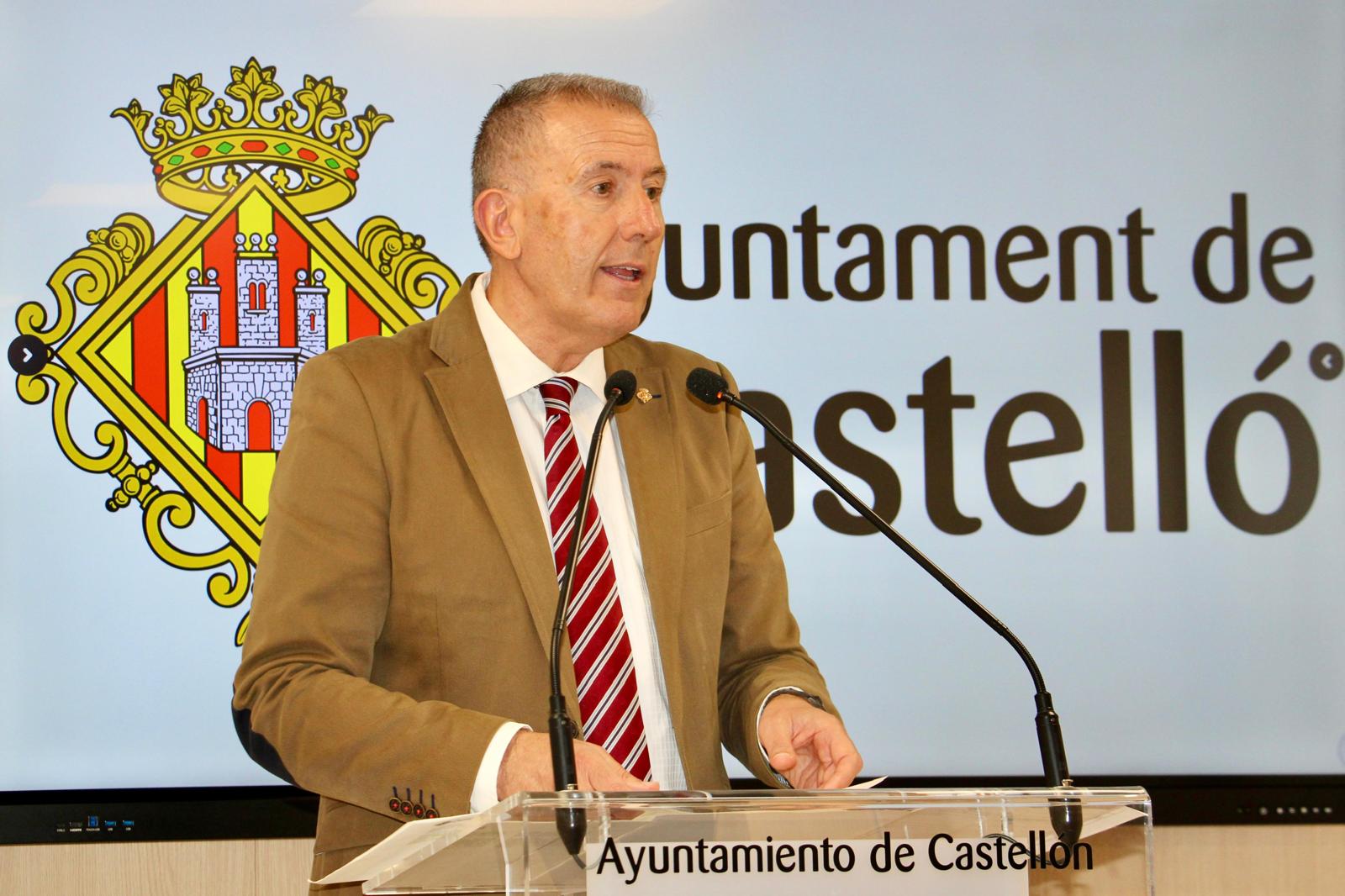 Castelló aprova l'expedient de contractació de les obres de substitució de la gespa en els camps A i C del Chencho